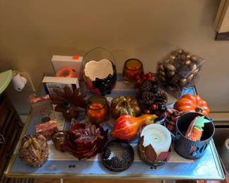 Lot 128: Fall / Halloween Items