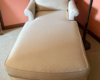 Lot 74: Beautiful Chaise Lounge