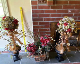 Lot 67: 3 Piece Decorative Lot