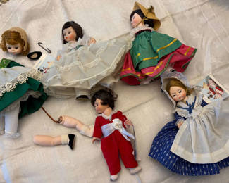 Lot 22: Vintage Madam Alexander Dolls