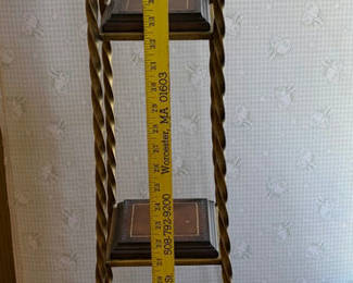 Lot 41: Vintage 3-Tiered Etagere