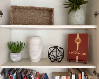 Decor and books