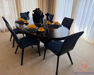 Canadel Contemporary Dining Room Set
