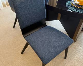 Canadel Contemporary Dining Room Set