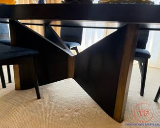 Canadel Contemporary Dining Room Set