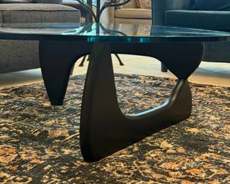 Noguchi Coffee Table Designed by HERMAN MILLER
