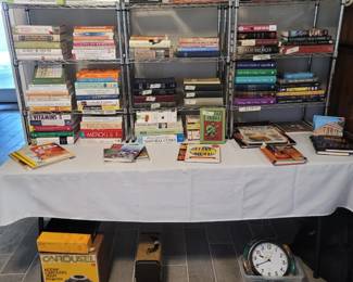 Books (Self-Help, Religious, etc.), Vintage Kodak Carousel 760H Projector, Vintage Slide Carrier