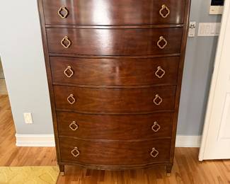 Hooker 6 drawer dresser