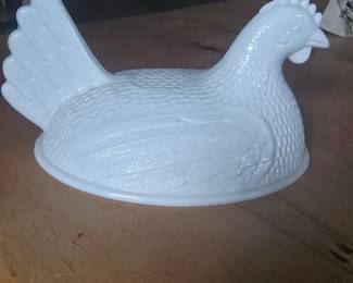 Indiana White Milk Glass Hen on Nest (top only)