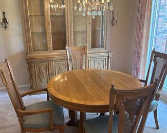 Table 45x29 with three 12 inch leaves