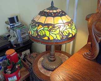 Tiffany Style Stained Glass Table Lamp