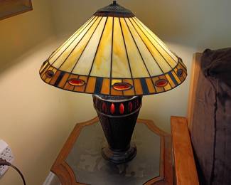 Tiffany-Style Mission Stained Glass Table Lamp (2 of 2)