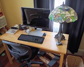 Tiffany Style Floral Lamp, Desk & Office Chair