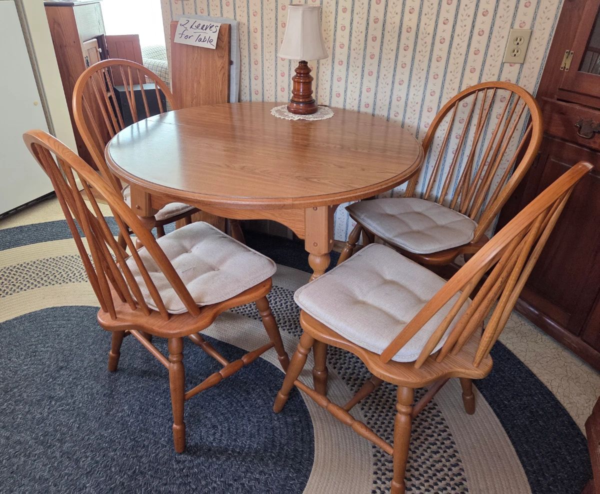 Kitchen table and chairs 