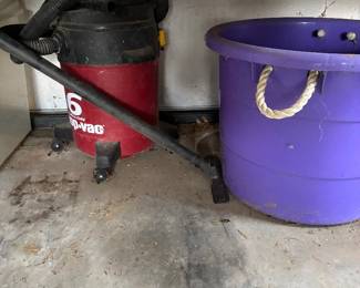 Shop Vac/Large Bucket
