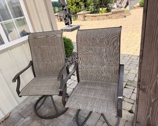 Swivel Outdoor Chairs