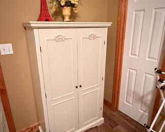 White Shabby Chic Cabinet