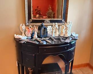Entry Way Table/ Decorative Mirror