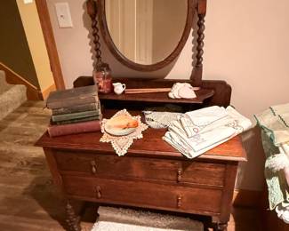 Antique Vanity Dresser