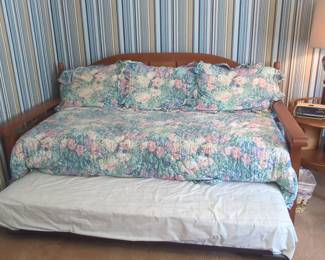 Wooden Twin Daybed with Trundle and Heart Cutouts