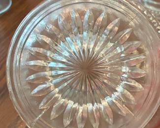 Vintage Anchor Hocking Wexford Pattern Covered Candy Dish