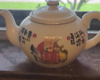 Chinese Porcelain Shou Lao Teapot