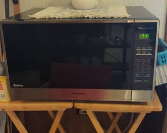 Panasonic Genius Sensor 1250W Inverter Microwave (NN-SN985S)
