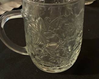 Princess House Fantasia Poinsettia Glass Mug