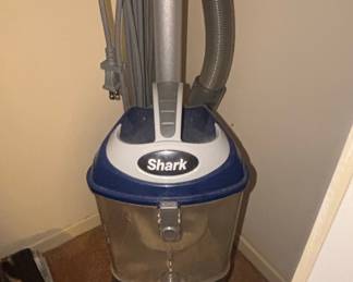 Shark NV360 Navigator Lift-Away Deluxe Upright Vacuum