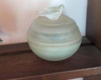 Lalique Frosted Crystal 'L'Air du Temps' Powder Box with Dove Finial
