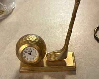 Vintage Elgin Golf Theme Desk Clock