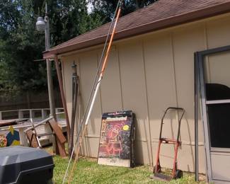 Telescoping Pole Saw / Tree Trimmer