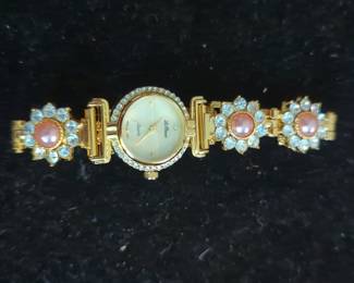 Le Baron Women's Floral Crystal Bracelet Watch