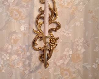 Vintage Syroco or Homco Floral Wall Sconce