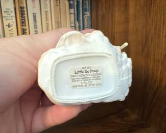 Vintage Avon Little Bo Peep Sweet Honesty Cologne Decanter