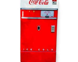 Classic 1940s CocaCola Vendo V83 Machine Sugarcreek Township, OH