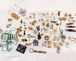 Brooches, Enamel pins and more!