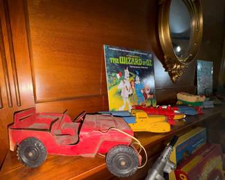 Vintage Toys & Trucks 
