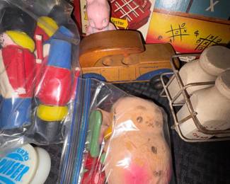 Vintage Toy Soldiers