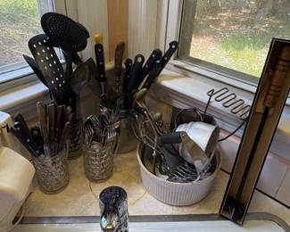 Cutlery, Flatware & Utensils 