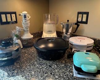 Assorted Small Kitchen Appliance Collection