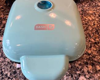 Dash Mini Waffle Maker Aqua