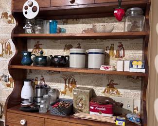 wall shelf with various kitchen items