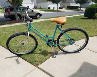 Women's Columbia bicycle