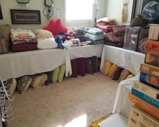 Linens and decorative pillows