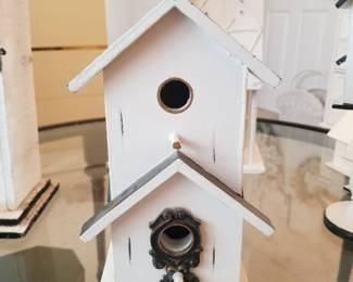 Decorative birdhouse