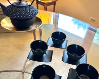 Japanese Cast Iron Tetsubin-Style Teapot with Five Matching Cups & Saucers