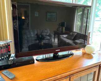 Samsung LN46A650 46" LCD TV (2008)