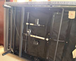 2 adjustable beds with remotes, both queen size