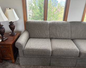Couch, 2 end tables and lamps